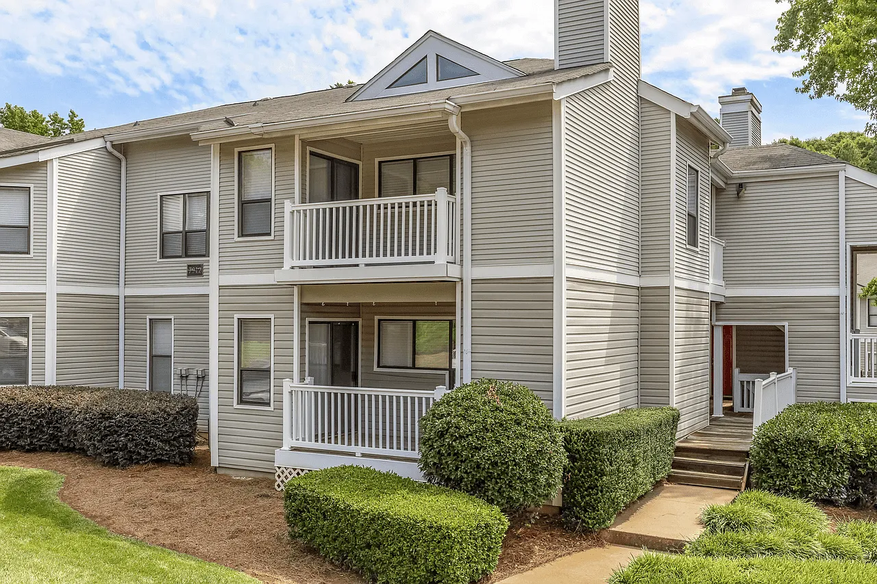 Bridges at Mallard Creek Apartment Homes — Photo 2