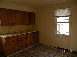 3rd image of 156 Olympic Ave