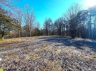 Under The Sun Rd, Cosby, TN 37722