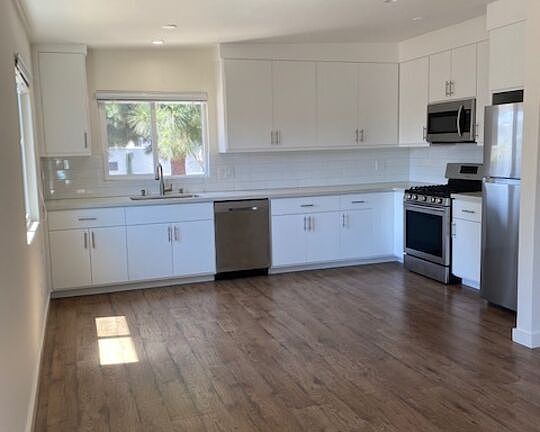 4th image of 3332 Helms Ave APT 3