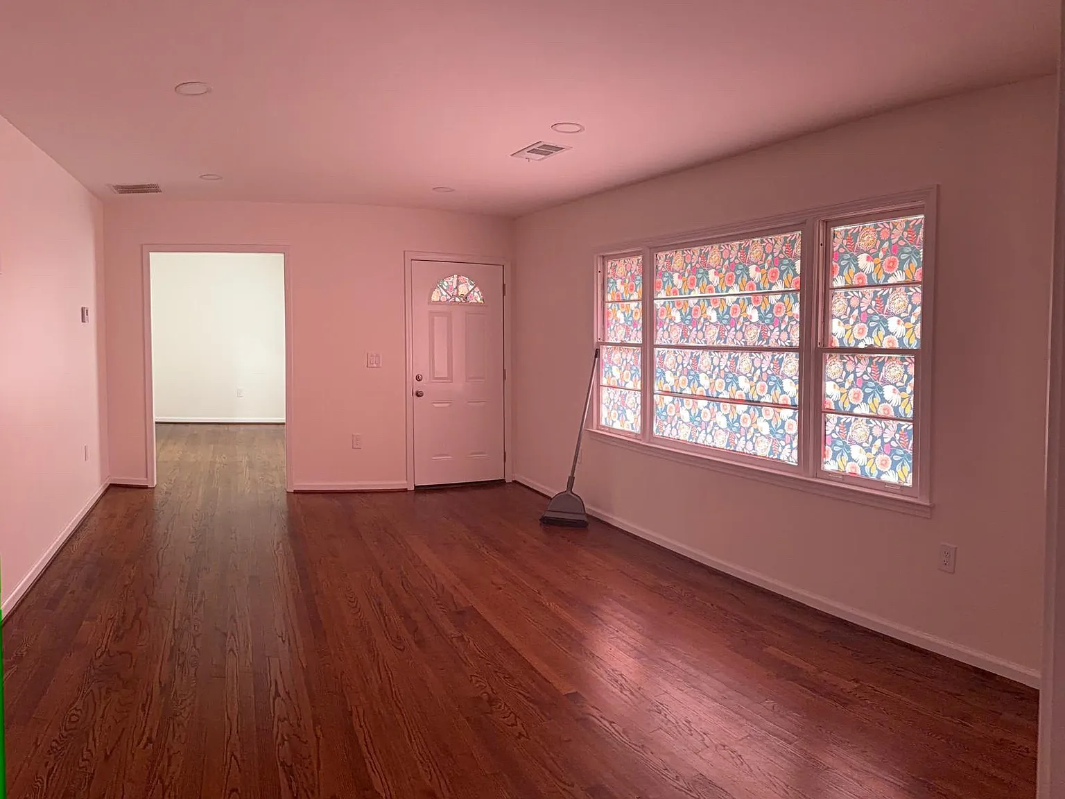 3 bed, 1770 sqft, $2,600 — Photo 4