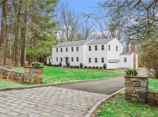 42 Knollwood Ln, New Canaan, CT 06840