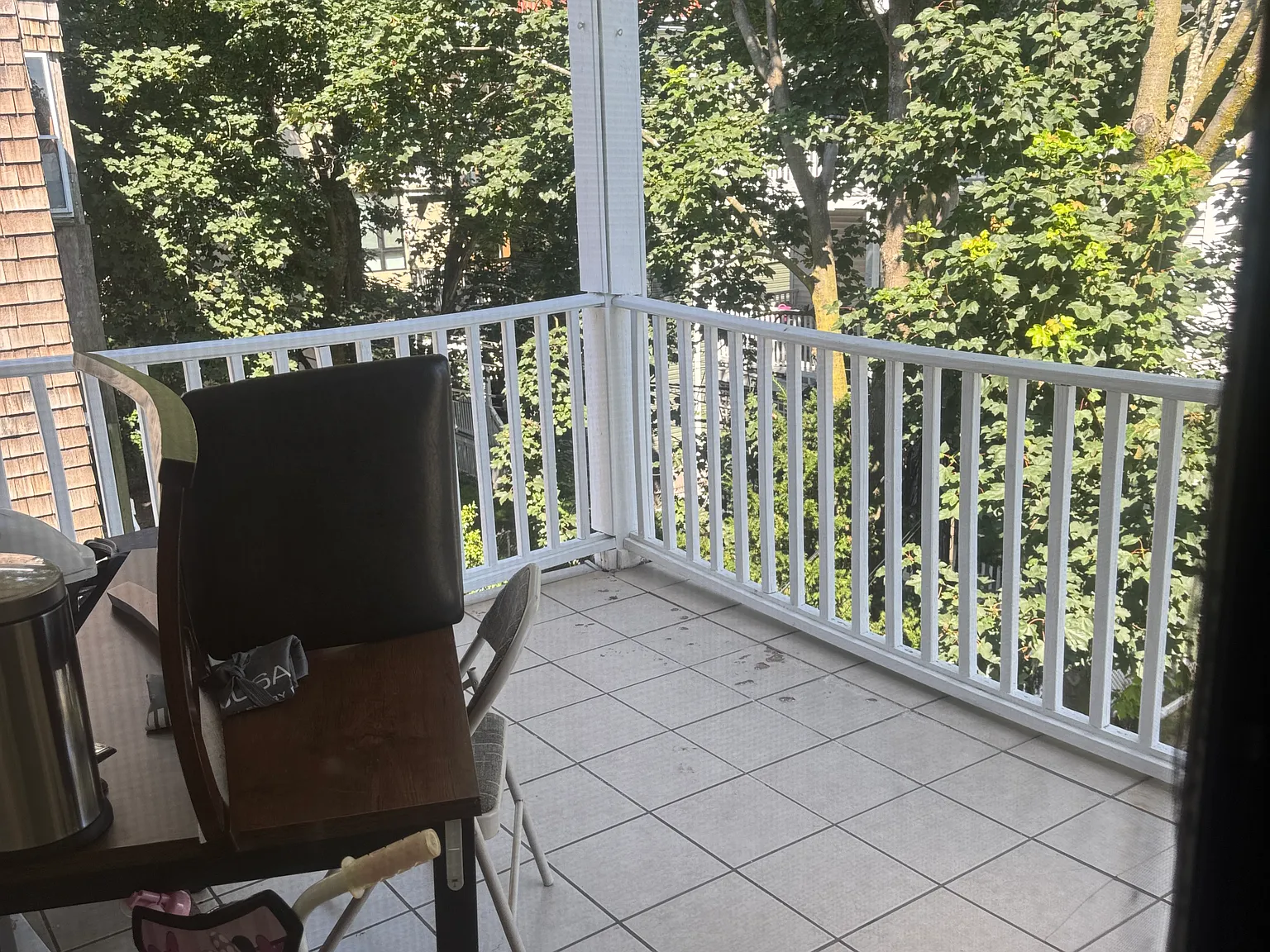 3 bed, 1000 sqft, $2,850 — Photo 2
