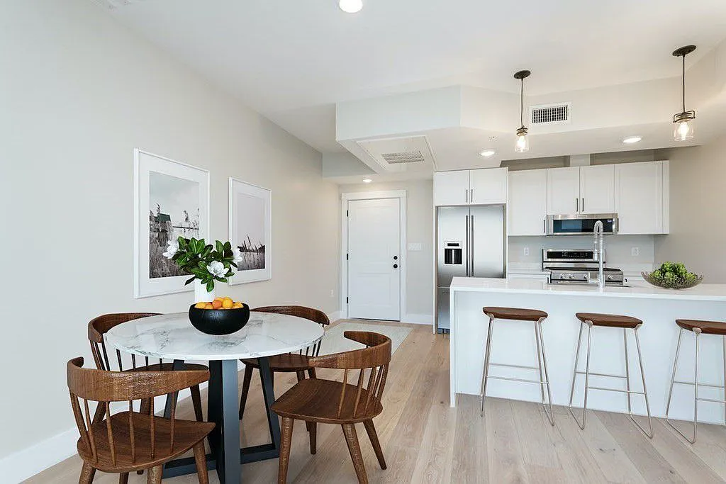 Building Photo - 305 Webster Ave #407