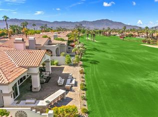 570 Gold Canyon Dr, Palm Desert, CA 92211