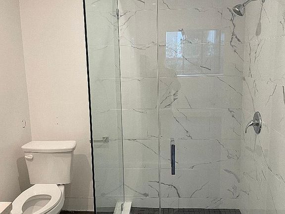 5th image of 5254 Denny Ave #103
