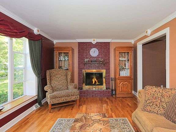 5th image of 1651 Bonneville Dr