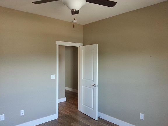 Front bedroom/office