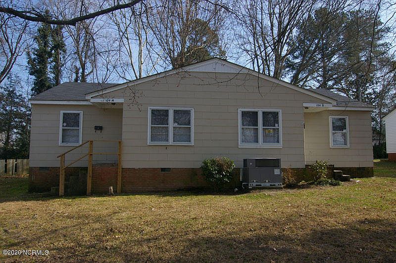 1st image of 104 Holly St N #B