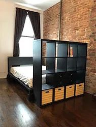 Rented by R New York