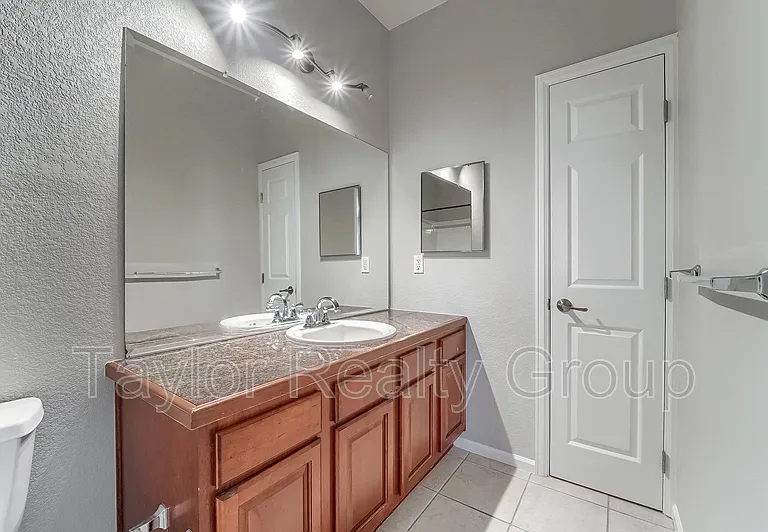 2855 Blue Sky Cir #3-202 — Photo 11