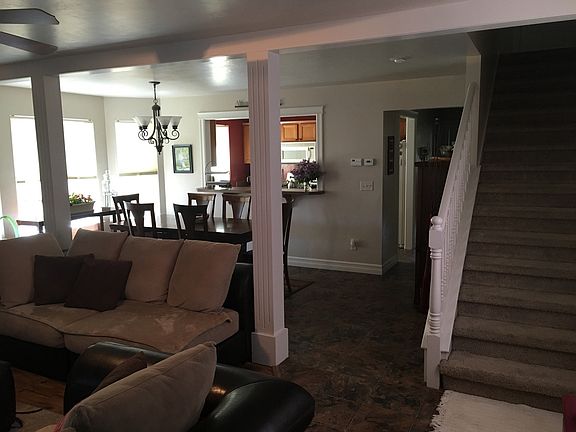 3rd image of 120 Bayberry Ln