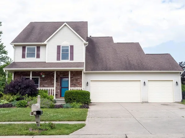 1477 Macintosh Ct, Avon, IN 46123