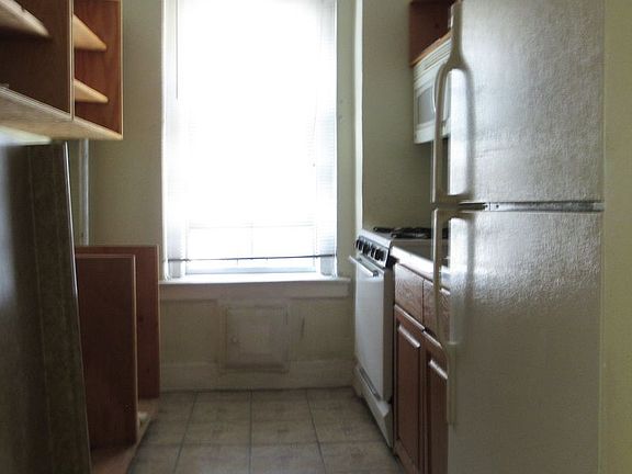 4th image of 97 Seaman Ave APT 7C