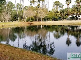 10 Strawberry Ln, Savannah, GA 31411