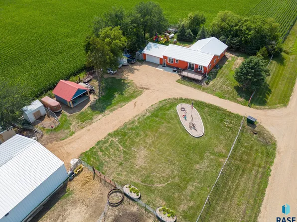 47387 293rd St, Beresford, SD 57004