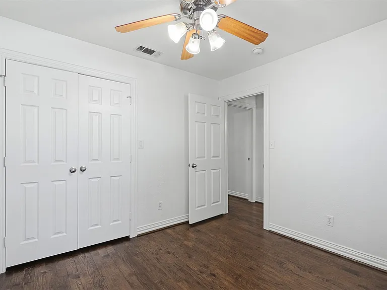 4723 Bradford Dr #B — Photo 18