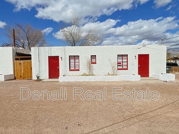 3rd image of 2519 N Estrella Ave APT D