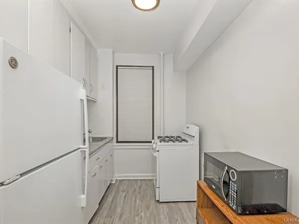 98-50 63rd Drive image 17 of 19