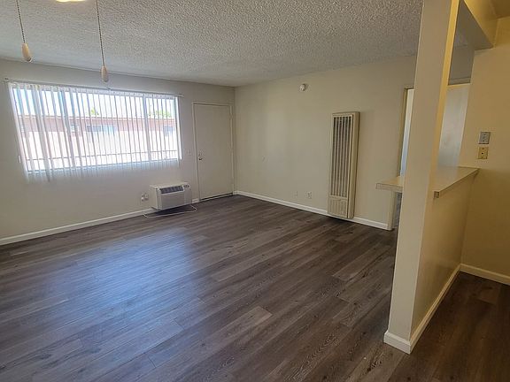3rd image of 18429 Prairie St APT 16