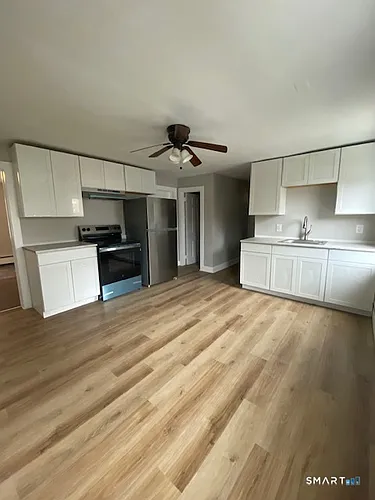 31 Tyler Ave Photo 1