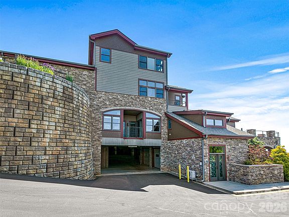 5th image of 4 Chimney Crest Dr APT F