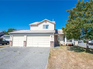 35909 18th Ct SW, Federal Way, WA 98023