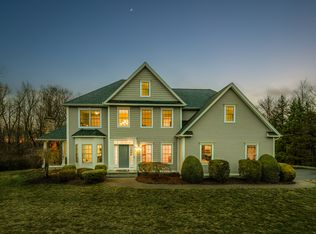 22 Wonderview Dr, Tolland, CT 06084