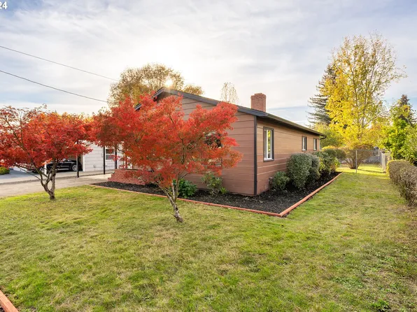 270 NW Cary St, Winston, OR 97496