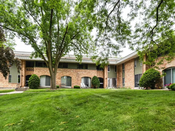 4000 West Rivers Edge CIRCLE #22, Brown Deer, WI 53209