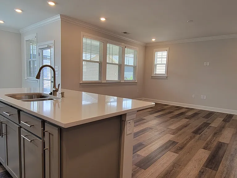 745 Cormiche Ln — Photo 17