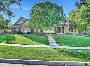 6521 Winding Ridge Ct, Lincoln, NE 68512