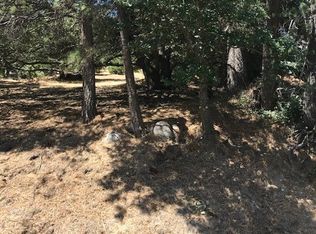 482 Wylerhorn Dr, Crestline, CA 92325