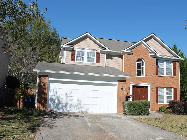 2470 Lunetta Ln — Photo 2