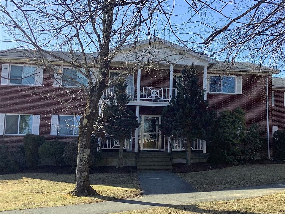 1st image of 18 Bayberry Dr APT 4