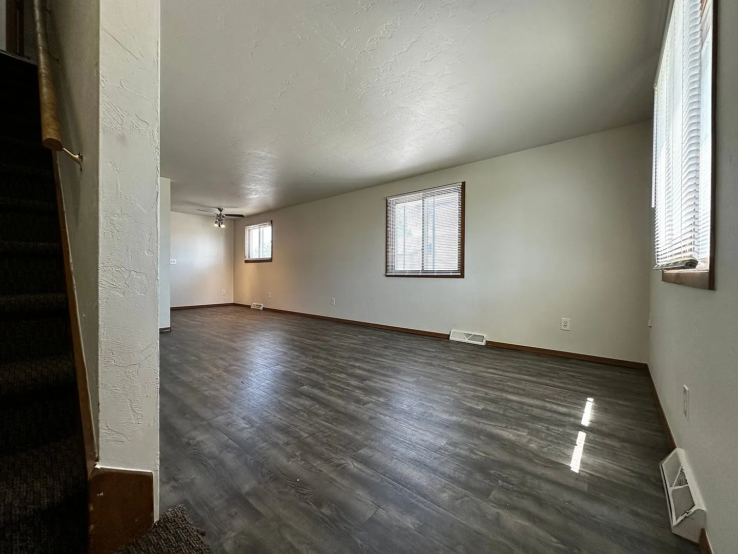 1198 Scheuring Rd — Photo 4