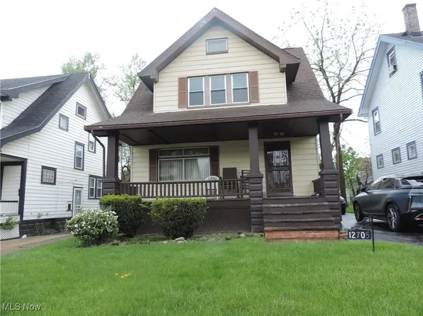 12705 Christine Ave, Garfield Heights, OH 44105