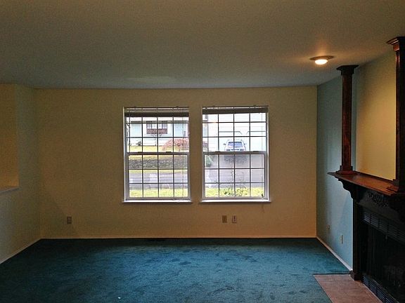 3rd image of 9242 Oneida Cir NW