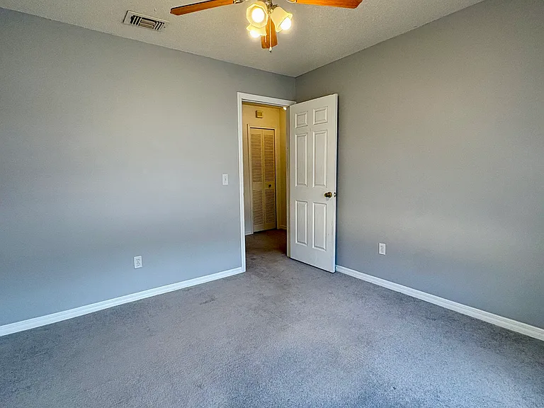 3243 Forest Oaks Ct — Photo 11