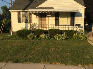 25890 Groveland St, Roseville, MI 48066