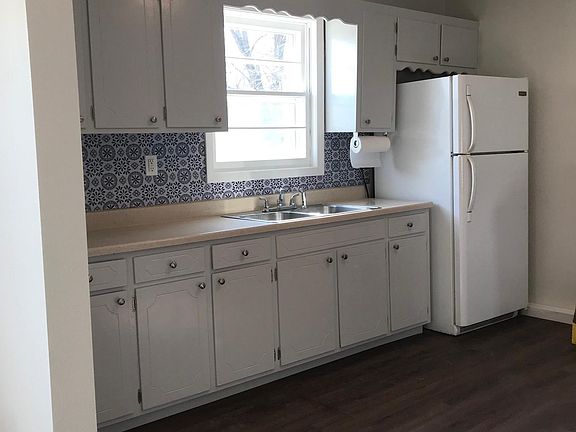 3rd image of 501 N Highland St