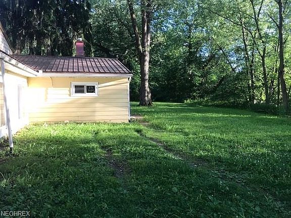 5th image of 1429 Lovers Ln NW