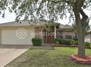1007 Grimes Dr, Forney, TX 75126