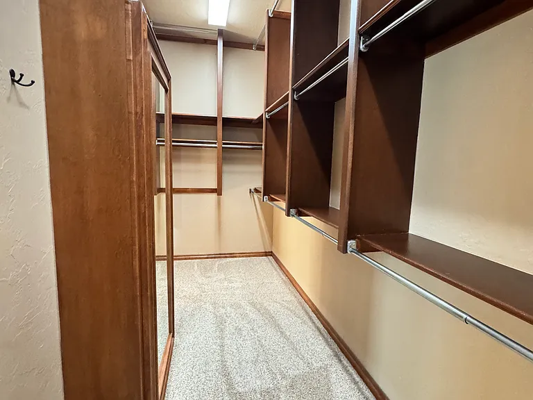 Walk-in Closet