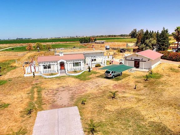3rd image of 5115 Claribel Rd