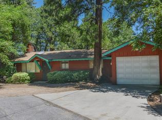 23900 Lakeview Dr, Crestline, CA 92325