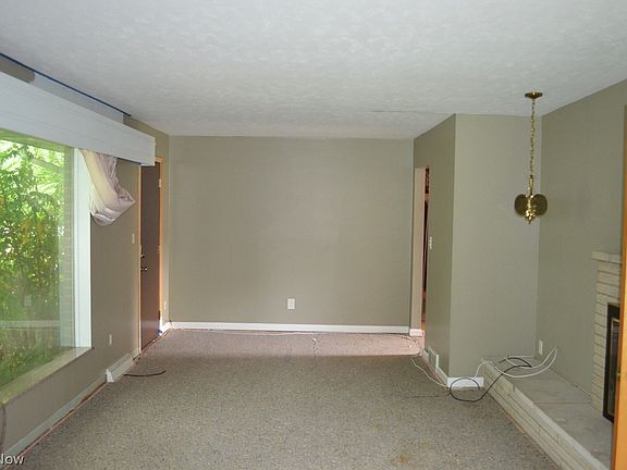 5th image of 26793 Westwood Rd