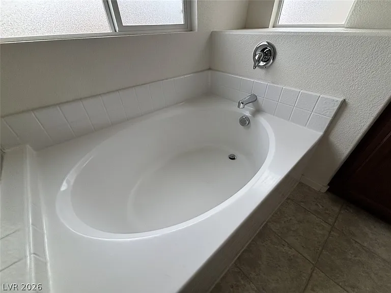 5582 Sancho Throne Rd — Photo 40