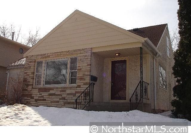 1st image of 1666 Hyacinth Ave E