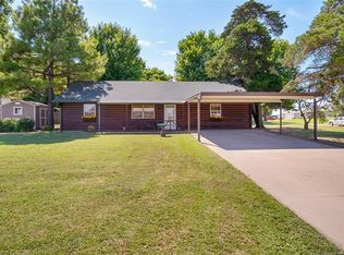 1300 Meadowview Dr, Cleveland, OK 74020
